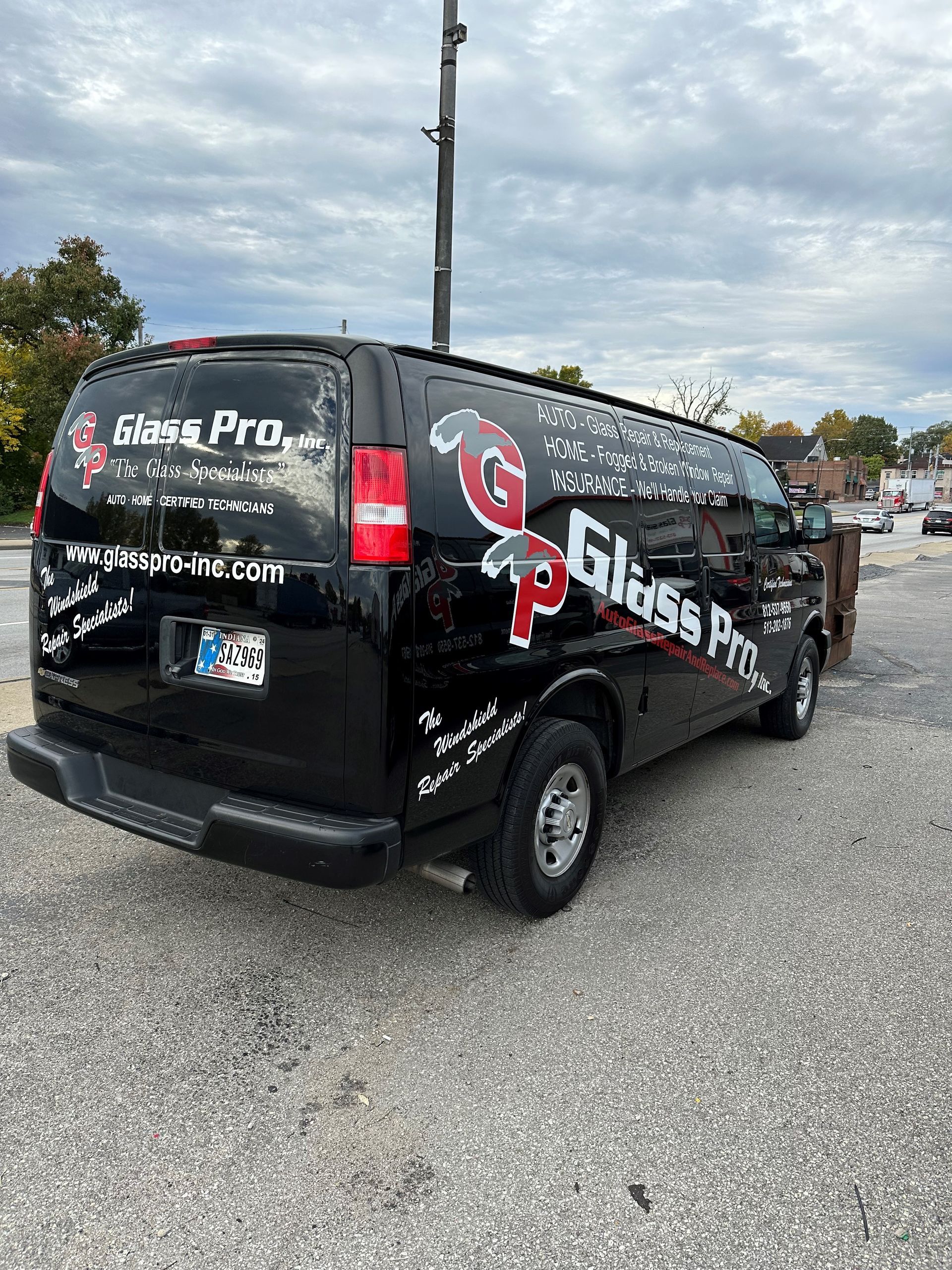Side View Company Car — Cincinnati, OH — Glass Pro
