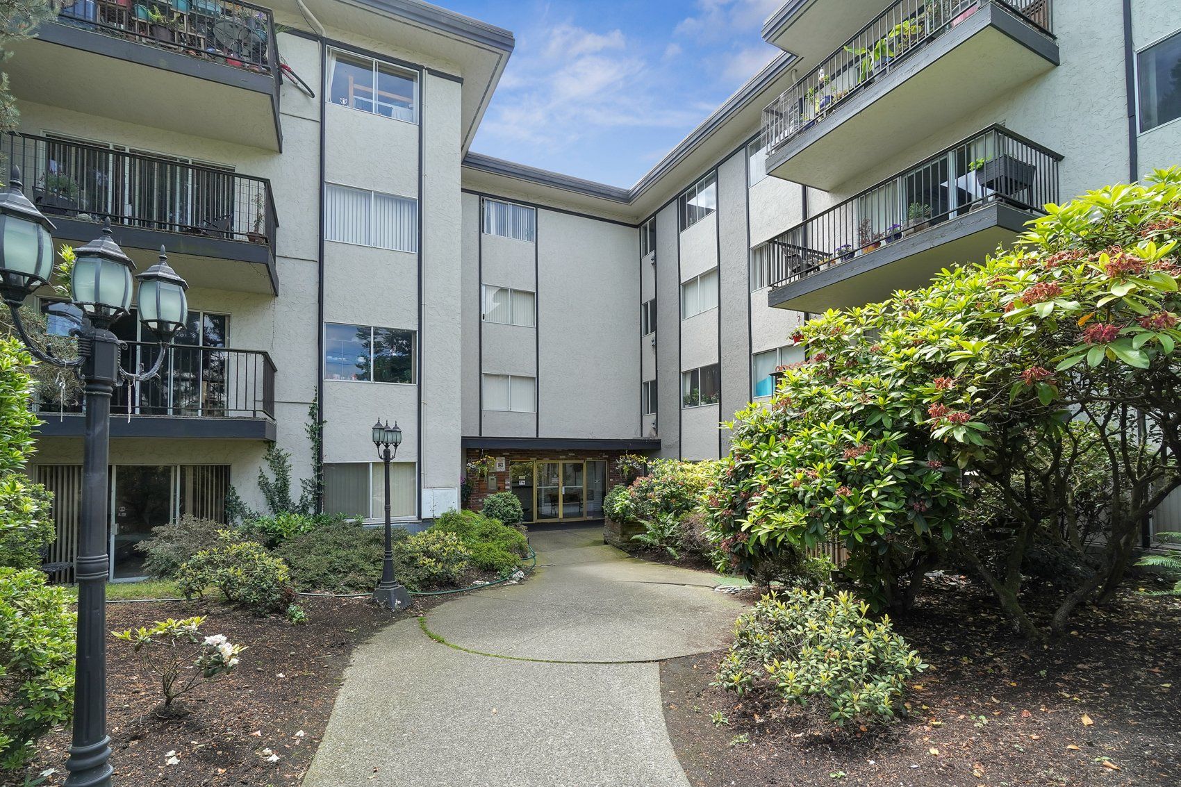 to 707 Esquimalt Road Apartments for Rent Victoria
