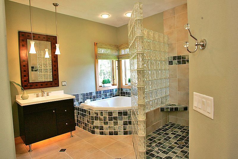 Bathroom — Janesville, WI — Naatz Construction