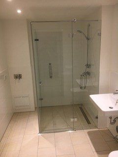Walk In Dusche aus Glas