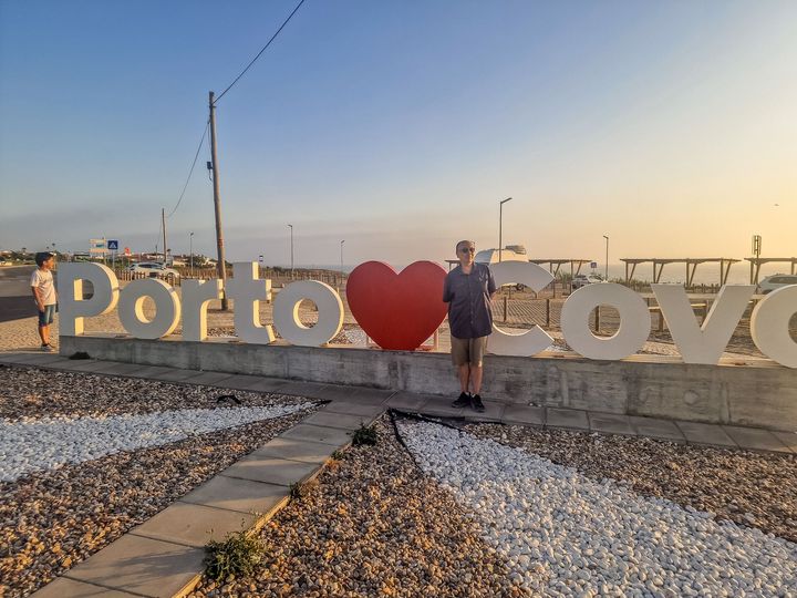 Stop for a picture in Porto Covo during a Lisbon to Algarve tour by the coast