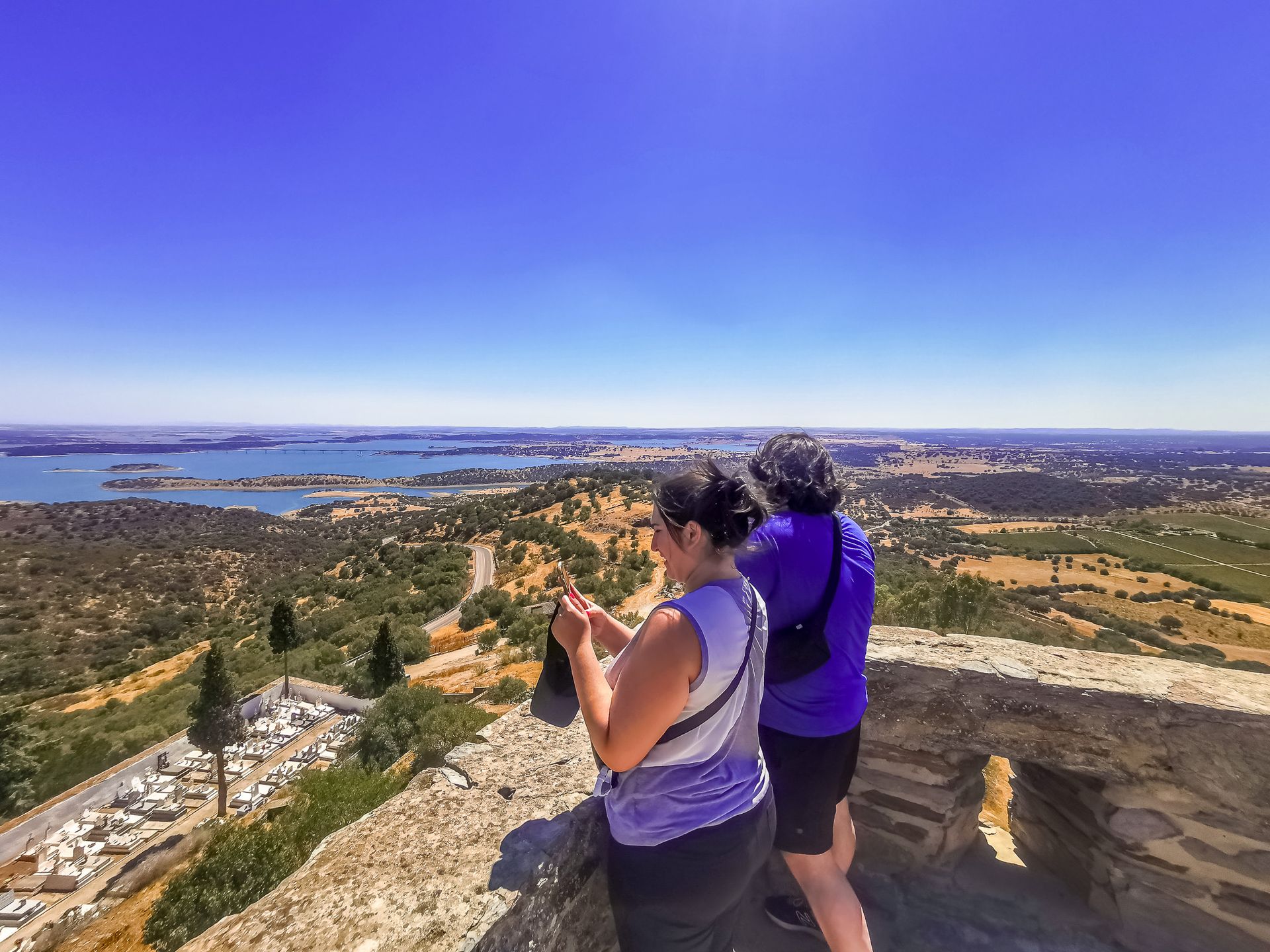 Couple in honeymoon choose Duca to take them from Lisbon to Madrid. Picture taken in Monsaraz with an Alqueva view
