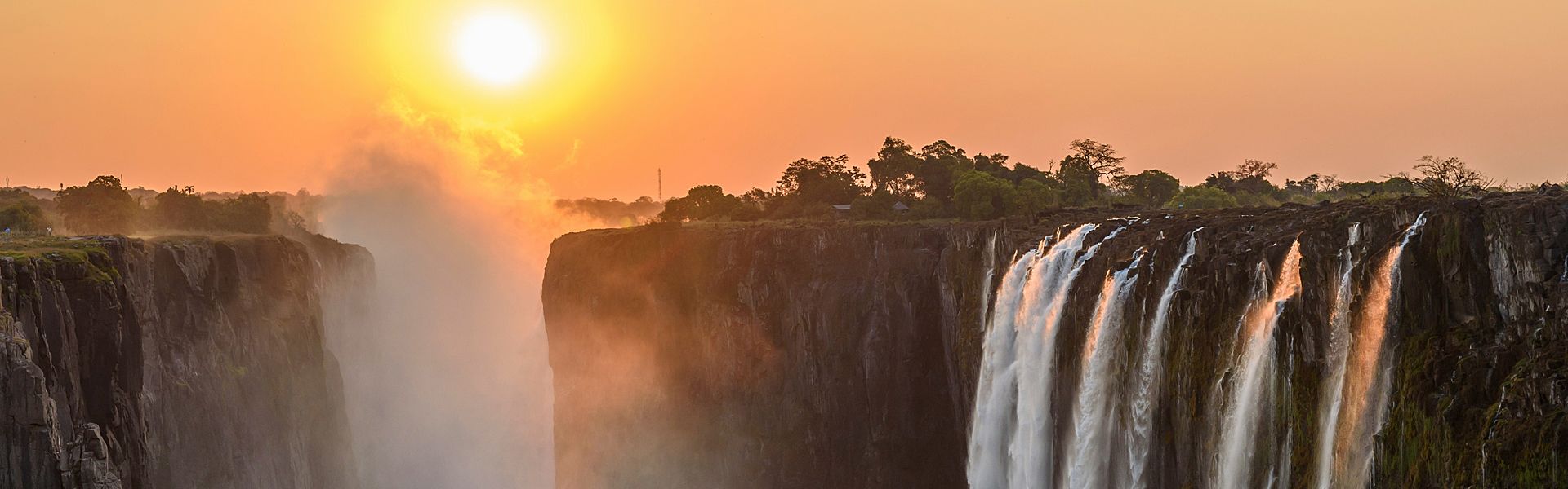 Victoria Falls: The Capital of Safaris and Adventure. Known for its breathtaking beauty, Victoria Falls offers much more than stunning views. With Inspiration Africa, you can explore nearby Hwange National Park for incredible safari experiences, or enjoy thrilling activities like bungee jumping, white-water rafting, and river cruises on the Upper Zambezi. It’s the perfect destination for those seeking both adventure and wildlife, all wrapped in the natural splendor of Africa. Let Inspiration Africa create a tailor-made experience you’ll never forget.