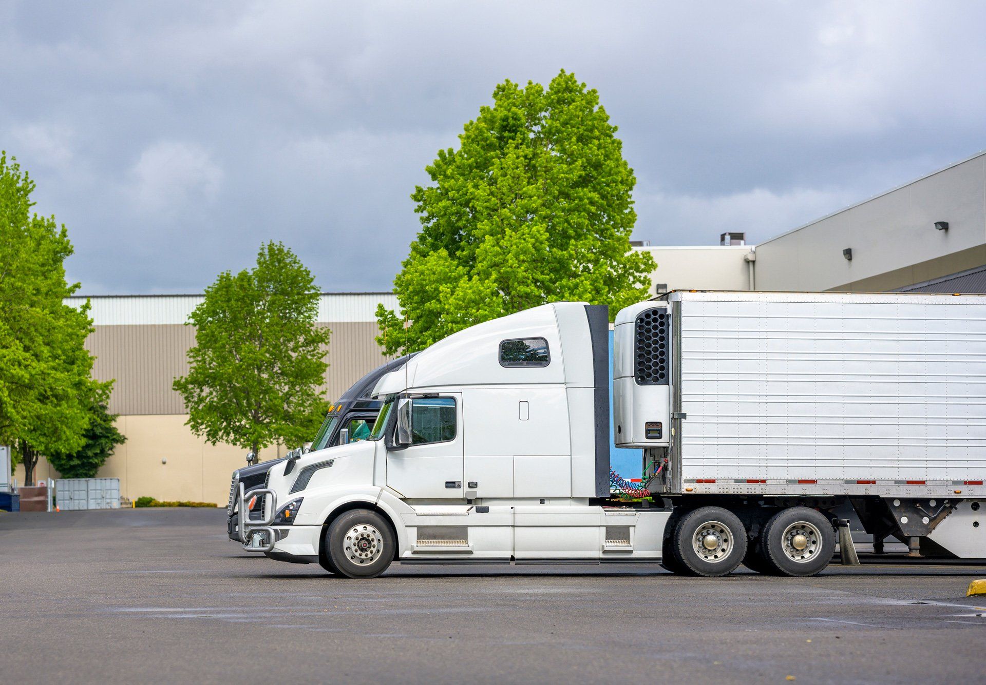 Big Rig Semi Trucks — Burr Ridge, IL — GNS Trucking