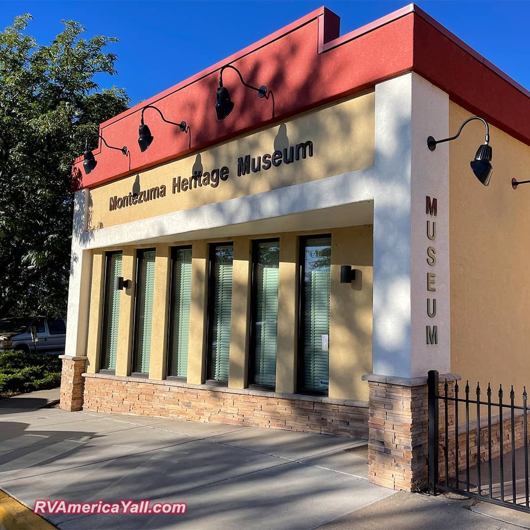 A building with the word museum on it