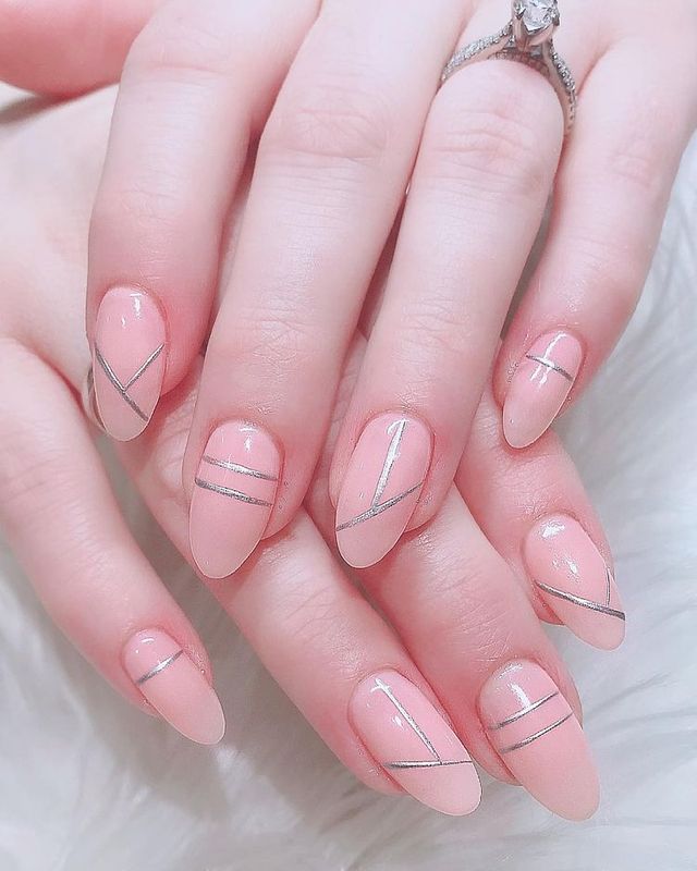 Cuticle pain with press ons, any help? : r/lacqueristas