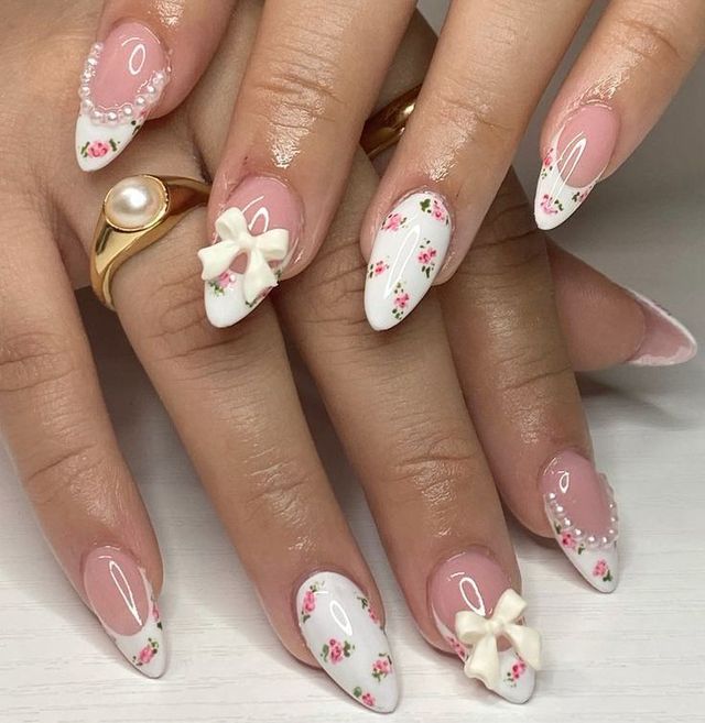 Coquette nails