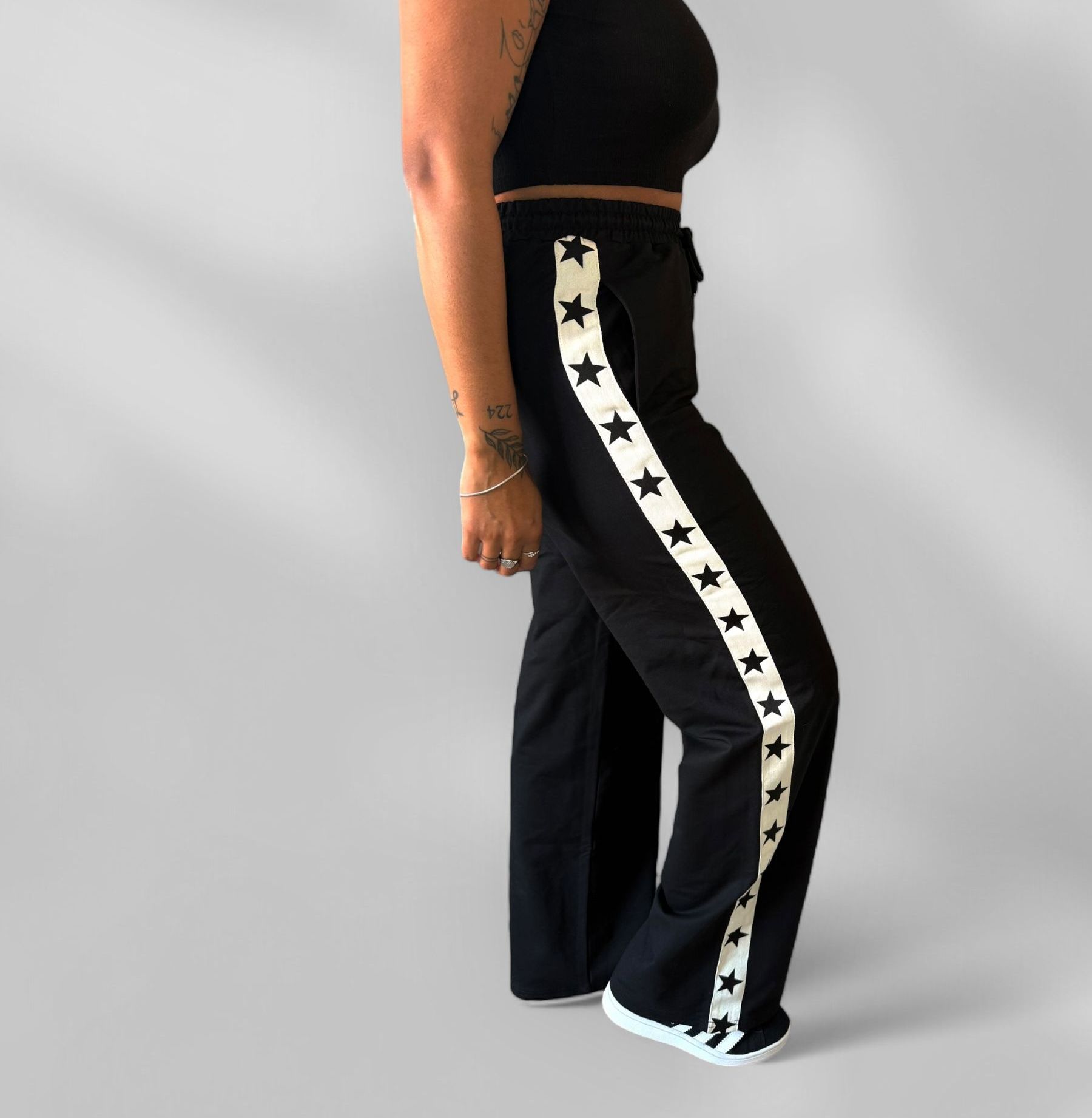 Straight leg ster zwart