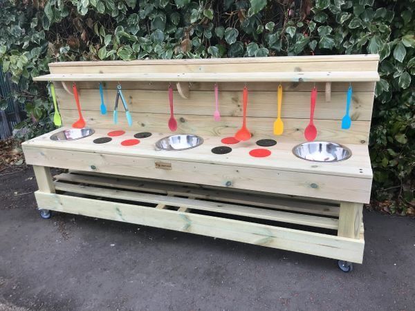2m Fun for Five Mud Kitchen