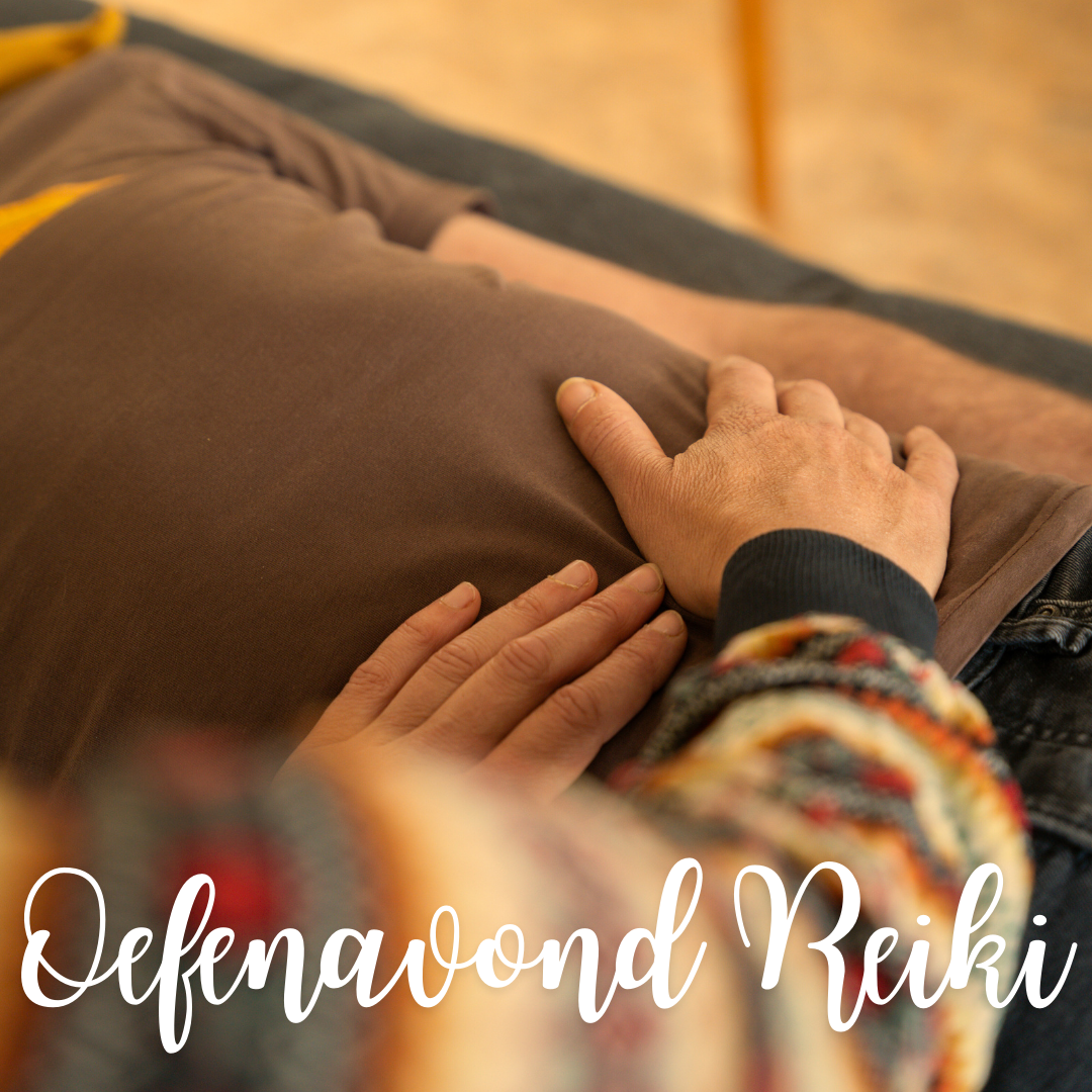 Een verdiepingmoment om Reiki te oefenen