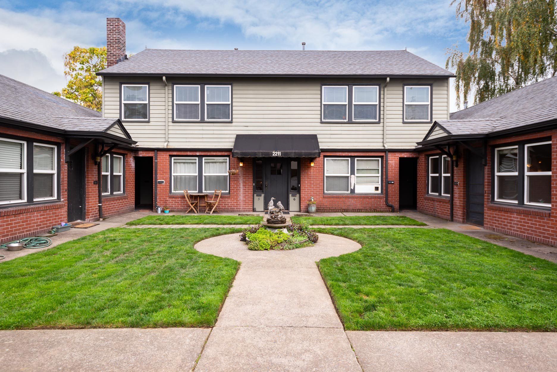 Building and link to more Southwest Portland