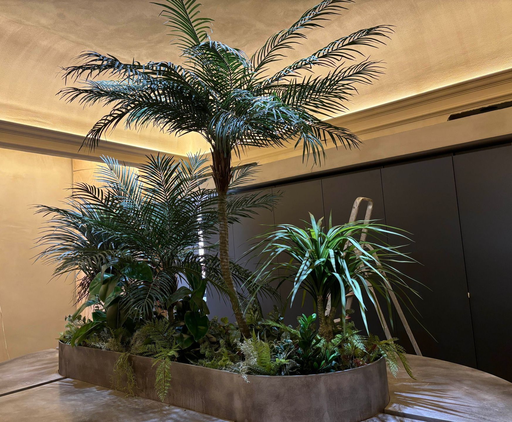 allestimento floreale ad arco per matrimonio