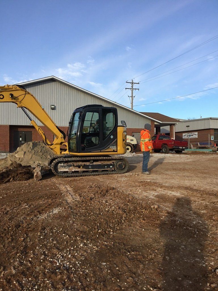 Excavator — General Contractor in Lincoln, MO