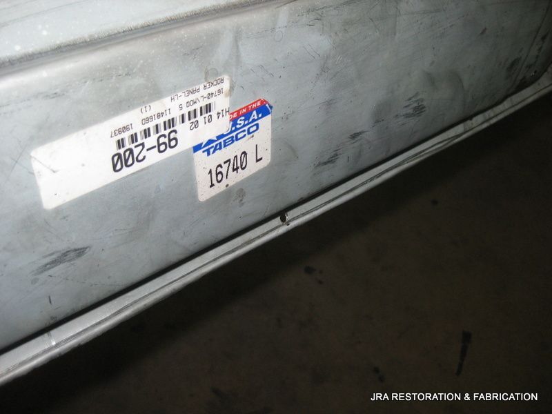 A piece of metal with a sticker on it that says 16740 l