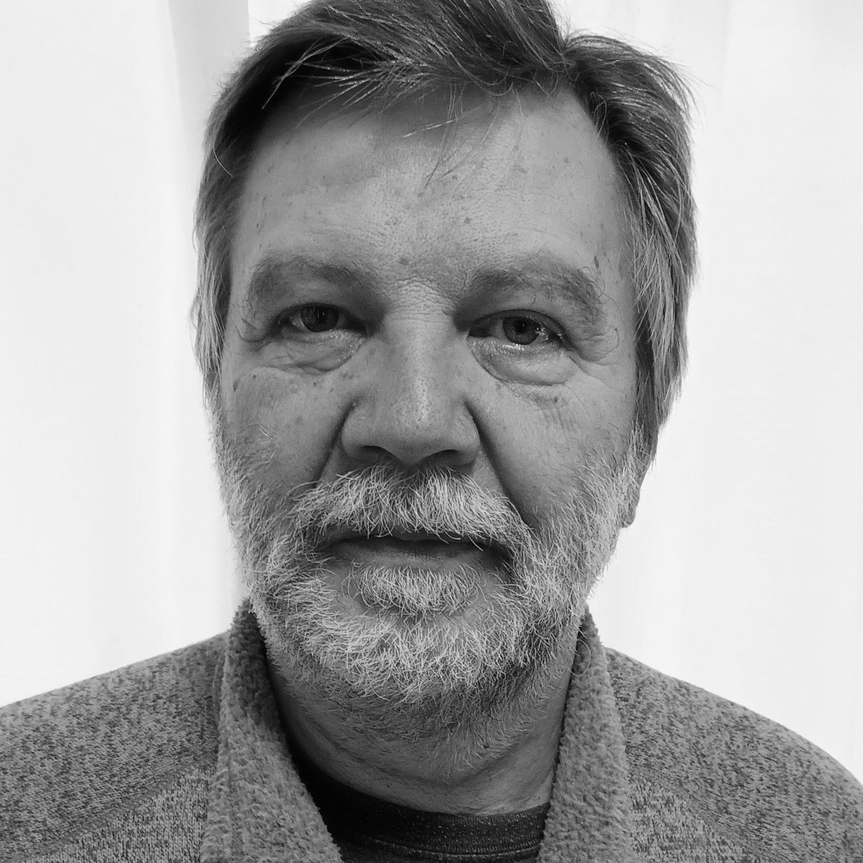 Sort-hvidt billede af Karsten.