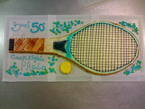 torta con racchetta da tennis