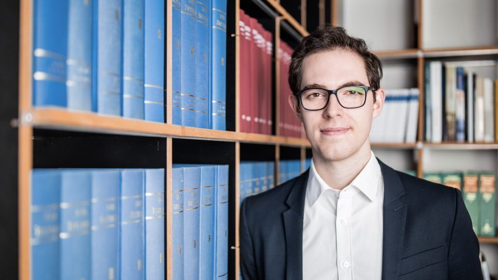 Porträt von Dr. Maximilian Freyenfeld  der Kanzlei Boehm & Collegen