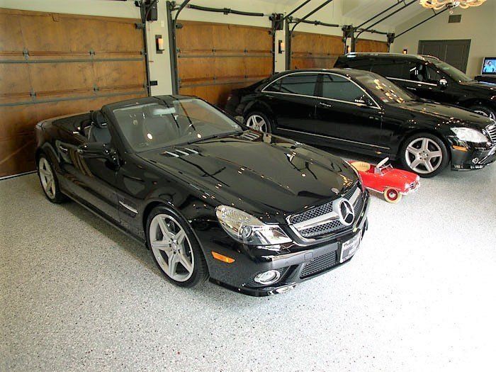 Garage With Clean Flooring — Greenville, WI — Renew Garage Floor Coatings