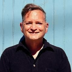 Chazz Avena, LMSW, is a Deaf licensed master's social worker accepting clients in Connecticut.