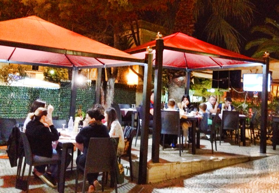 ristorante con gazebo