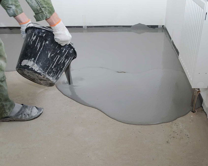 Self-leveling epoxy. Leveling with a mixture of cement floors. 
