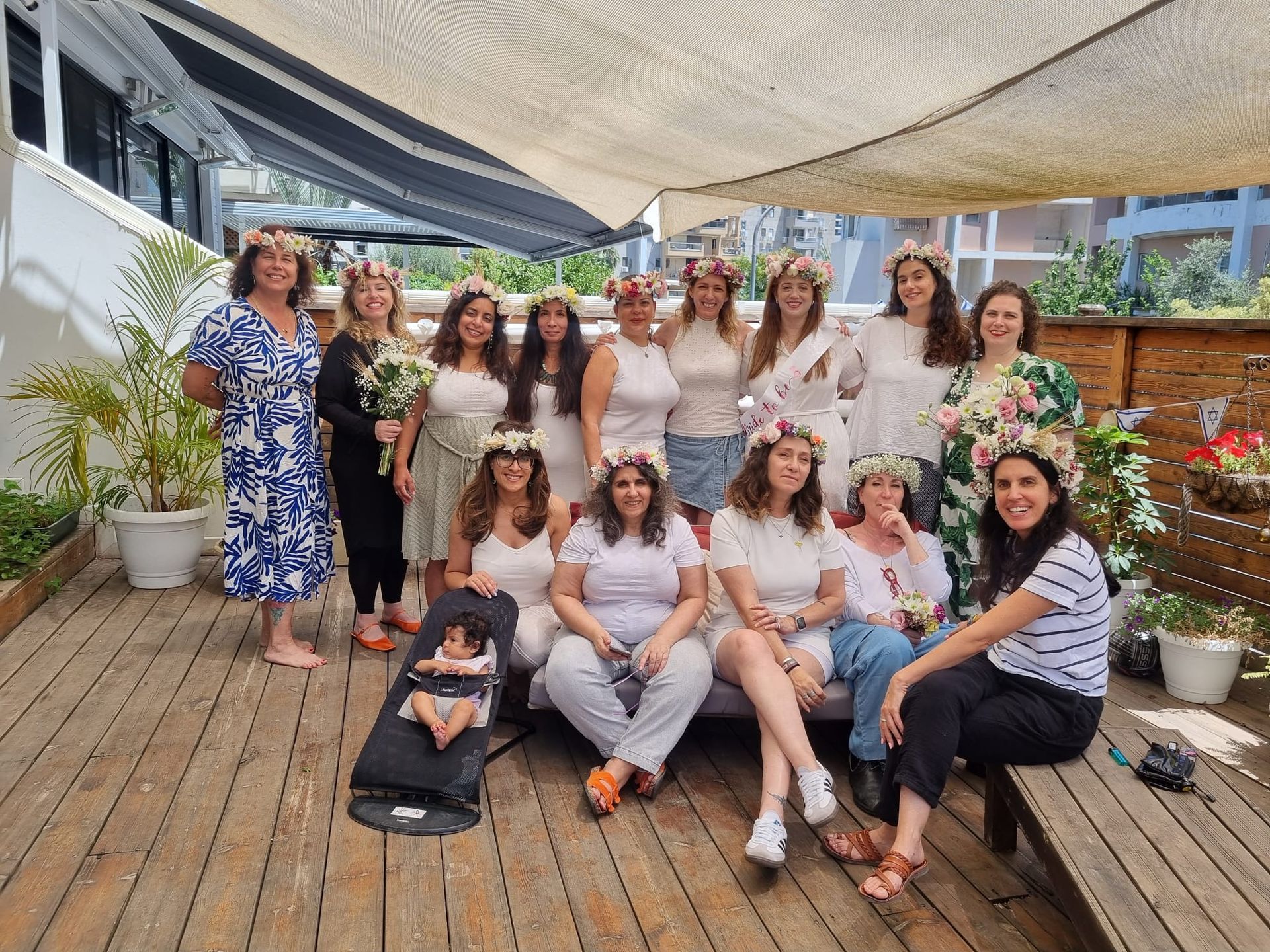 תוצרי סדנת שזירת זרי ראש