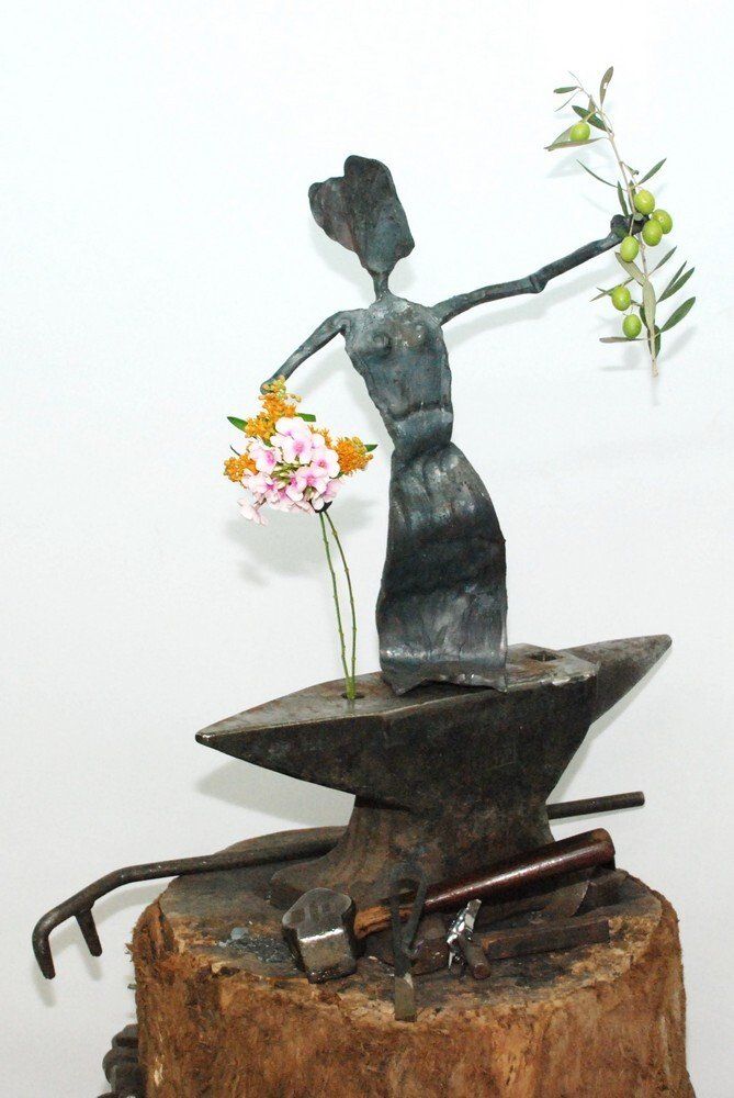 פרוייקטים יצירתיים בפרחים