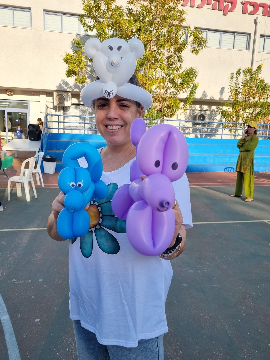 עיצוב קירות בלונים, סטנדים, חישוקים וקשתות שיכולים להכניס המון שמחה לאירוע שלכם