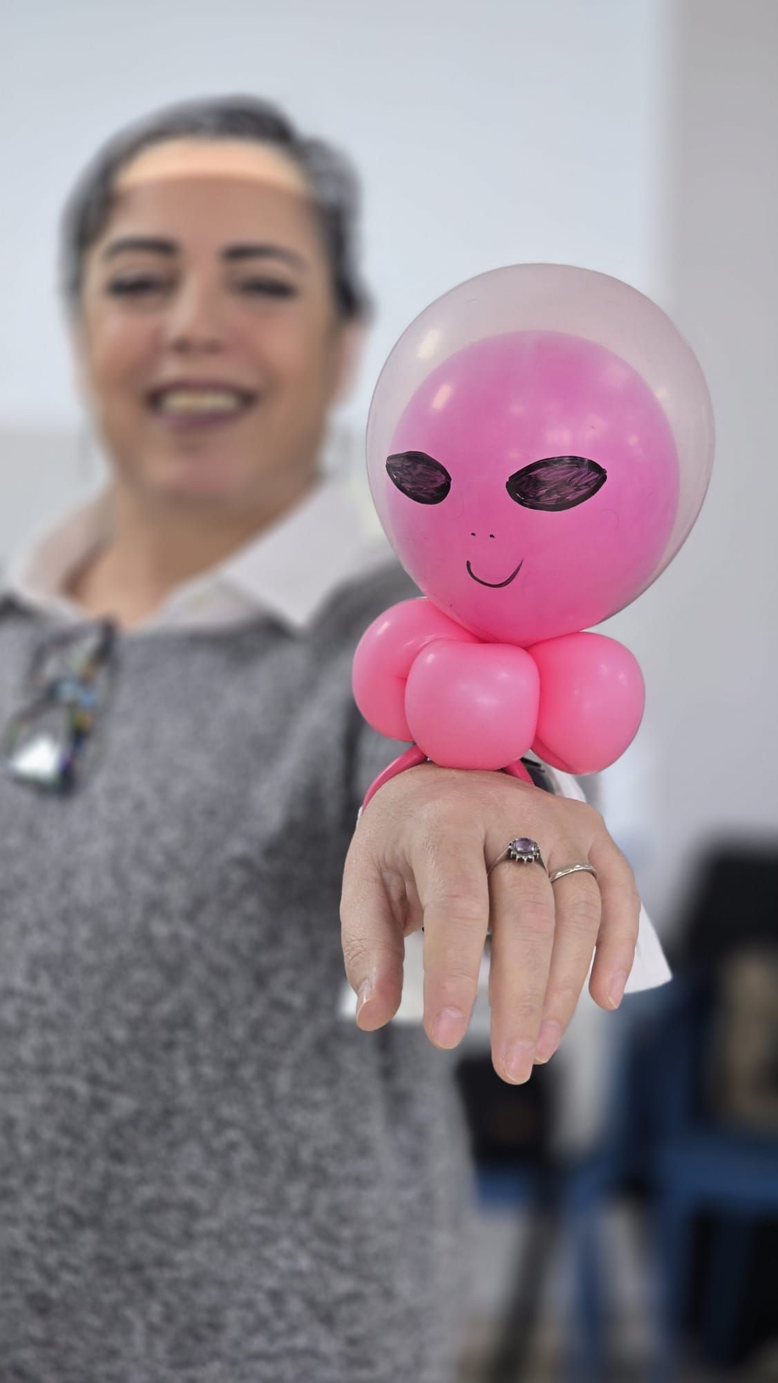 בלוני צורות - צמיד חייזר