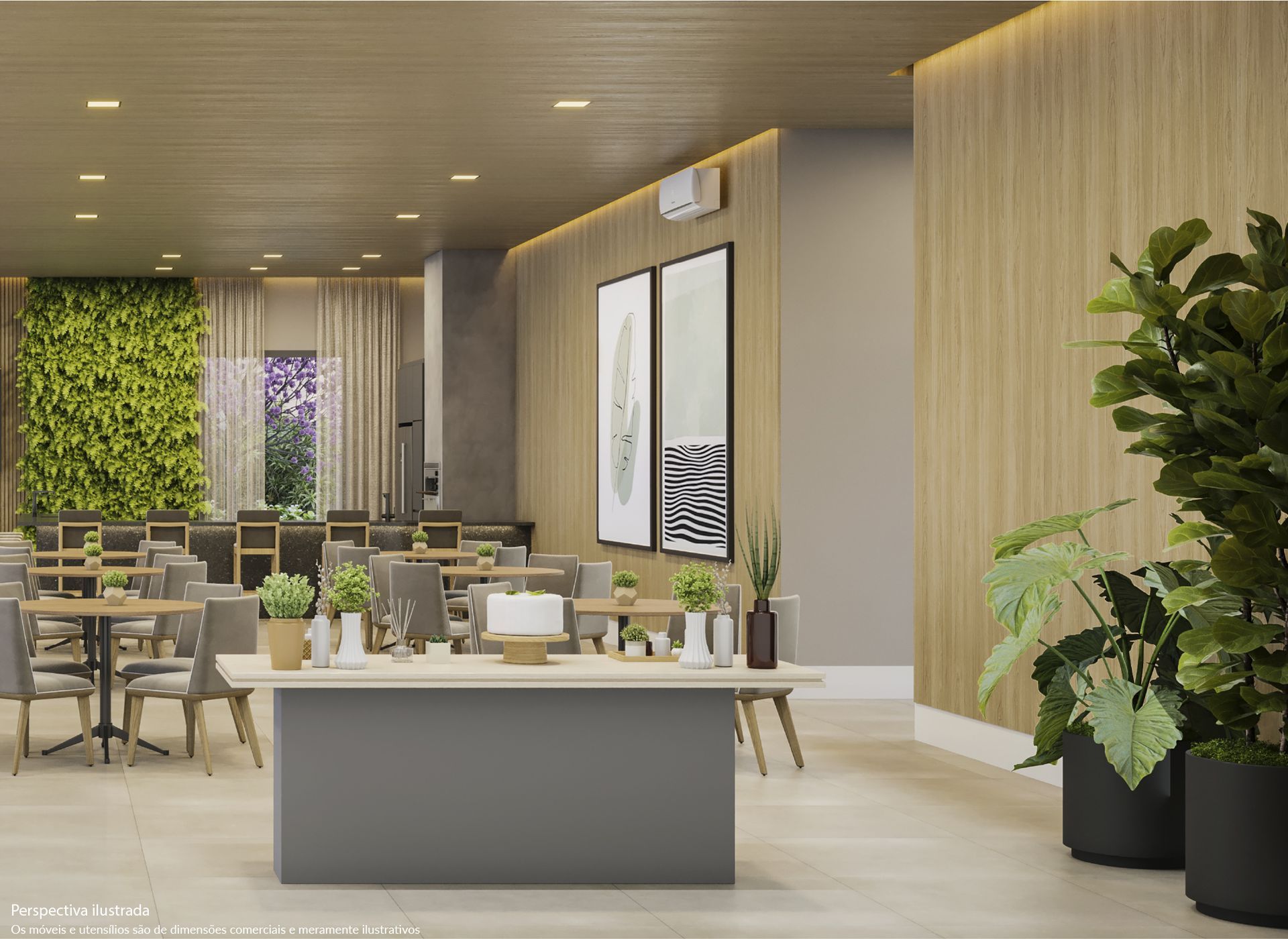 Interior do restaurante com mesas, cadeiras, parede de plantas vivas e um balcão de atendimento.