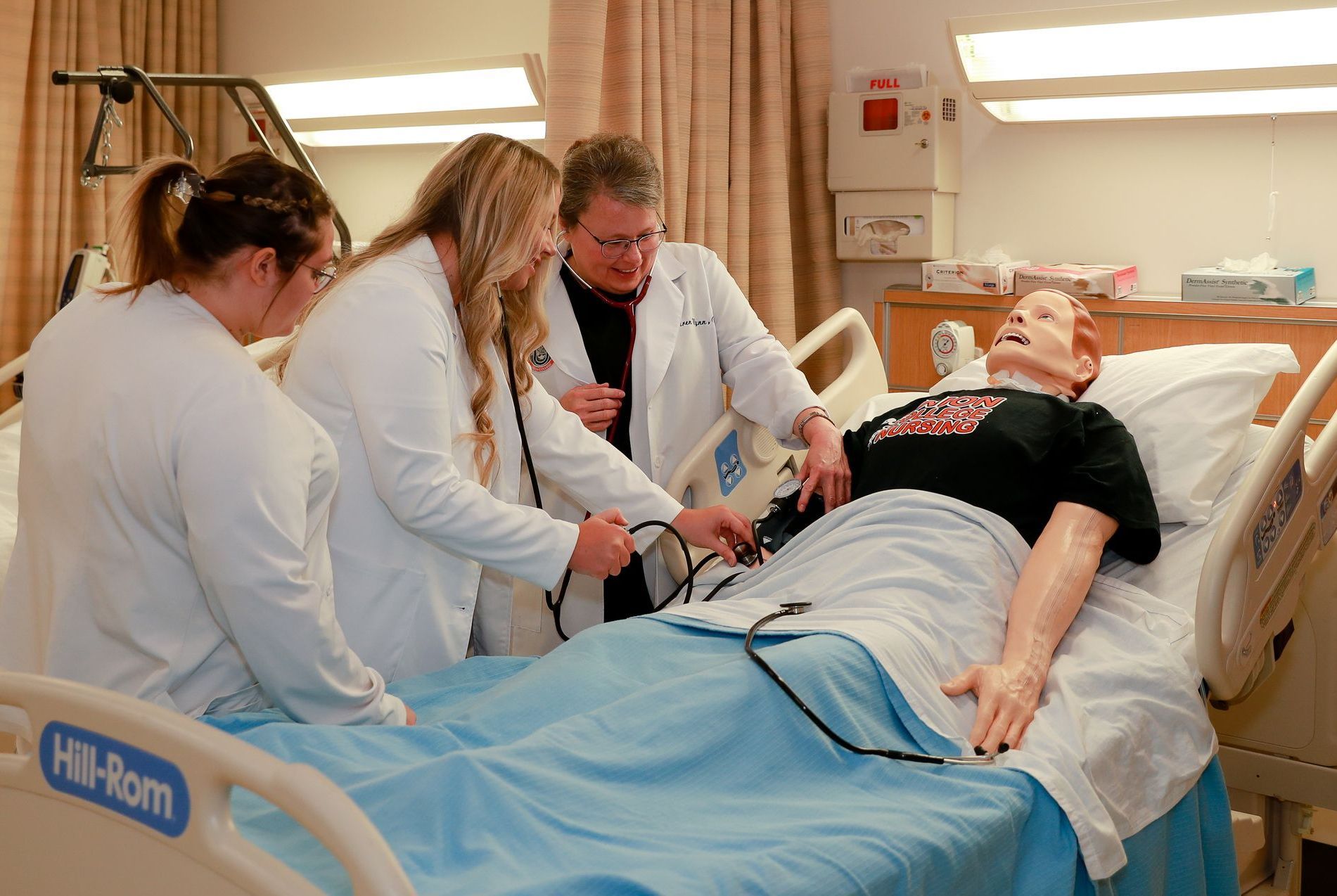 photo of Union College nursing students during lab