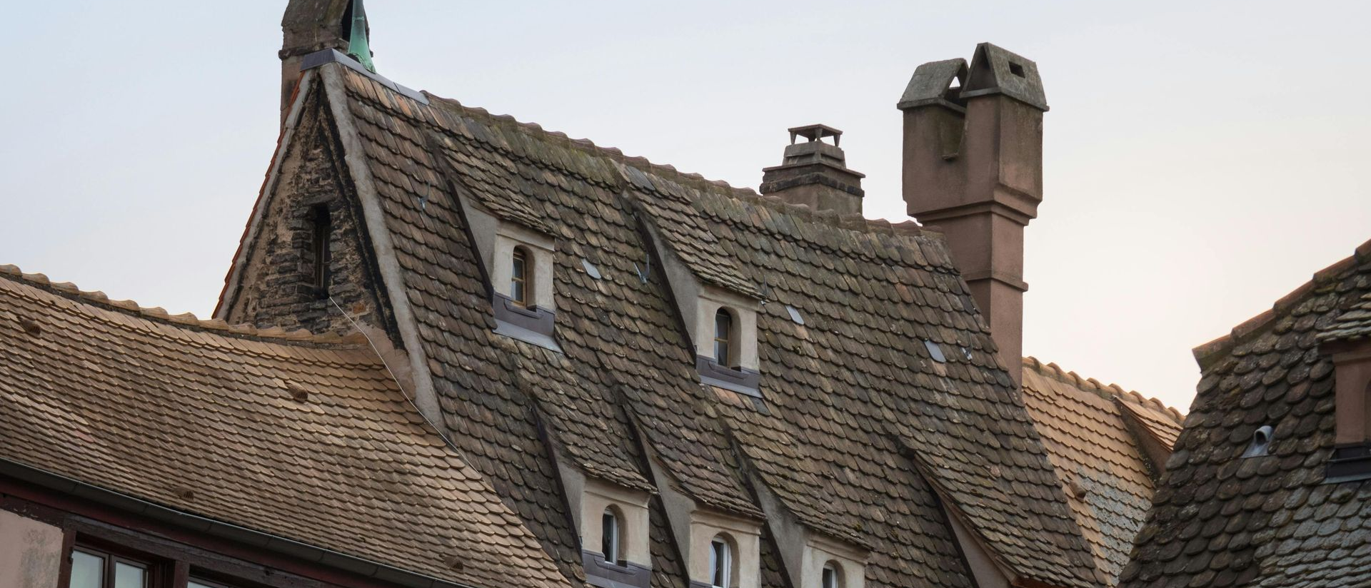 roof cleaning and roof maintanence