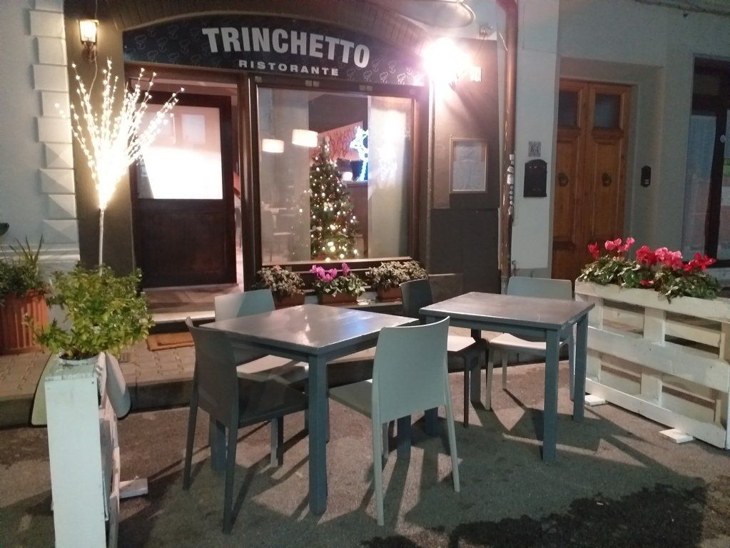 tavoli esterni ristorante