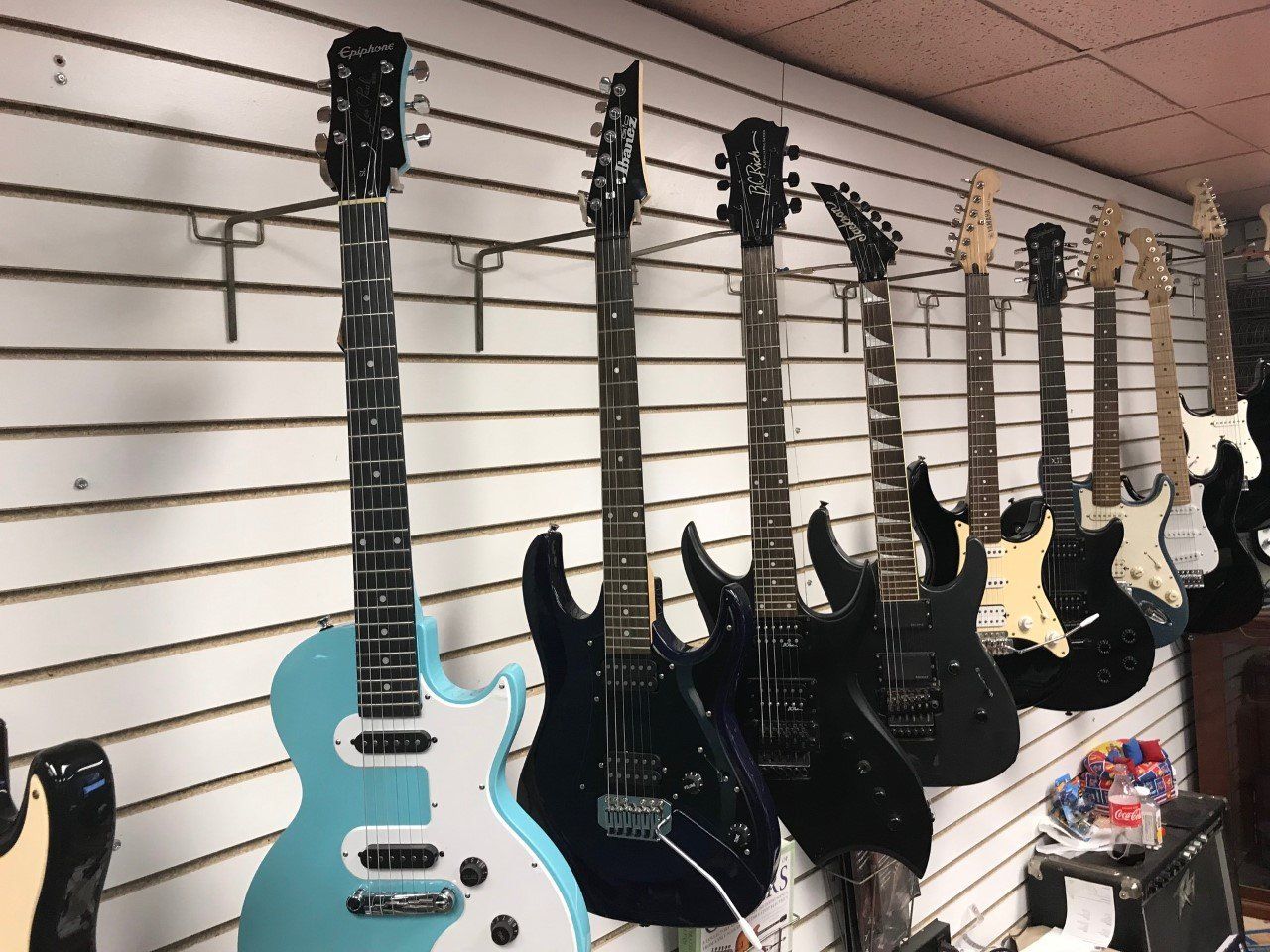 Electric Guitars for Sale - Hayes House of Music, Topeka ks