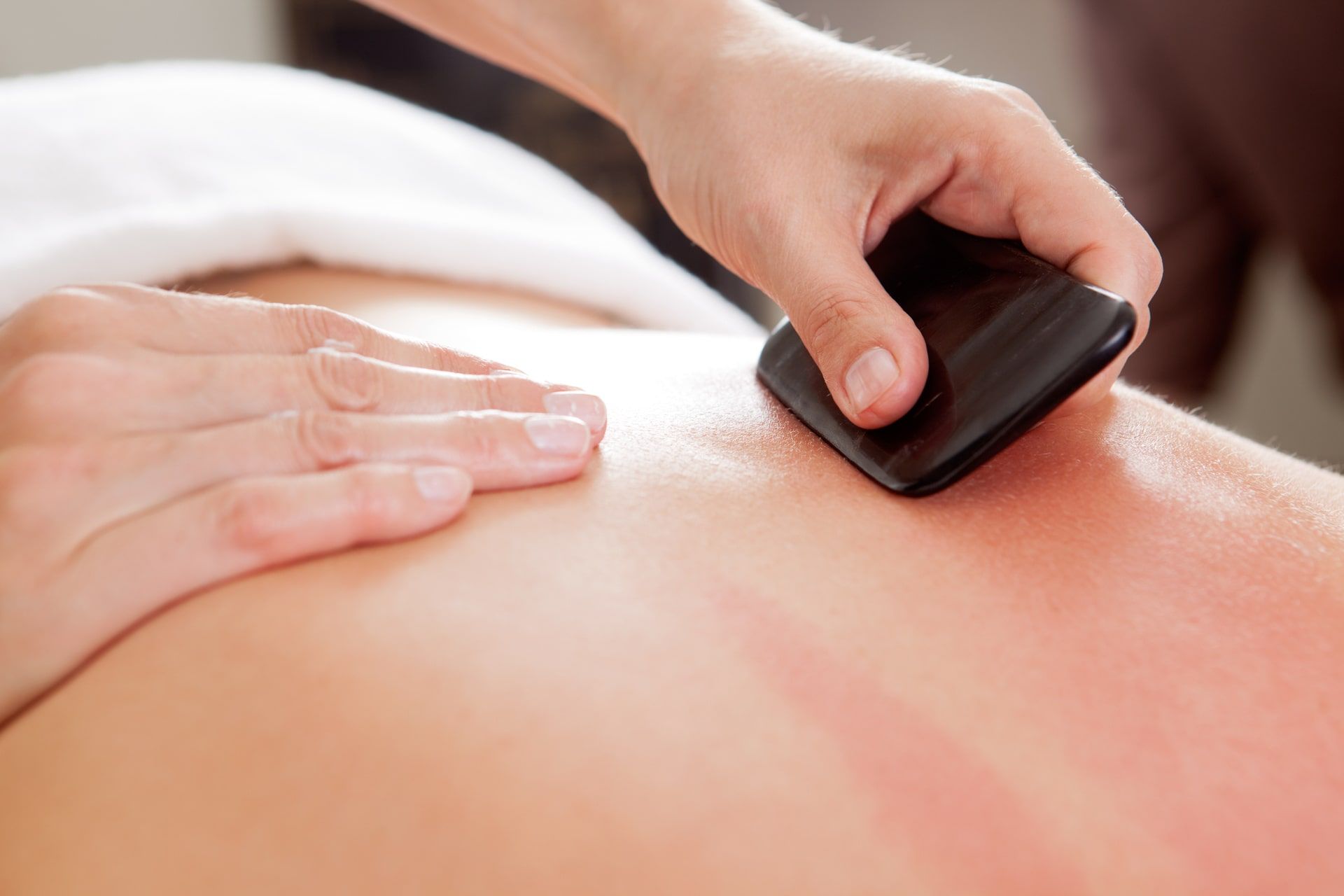 Hip Slimming Treatment in Singapore - Absolute Wellness