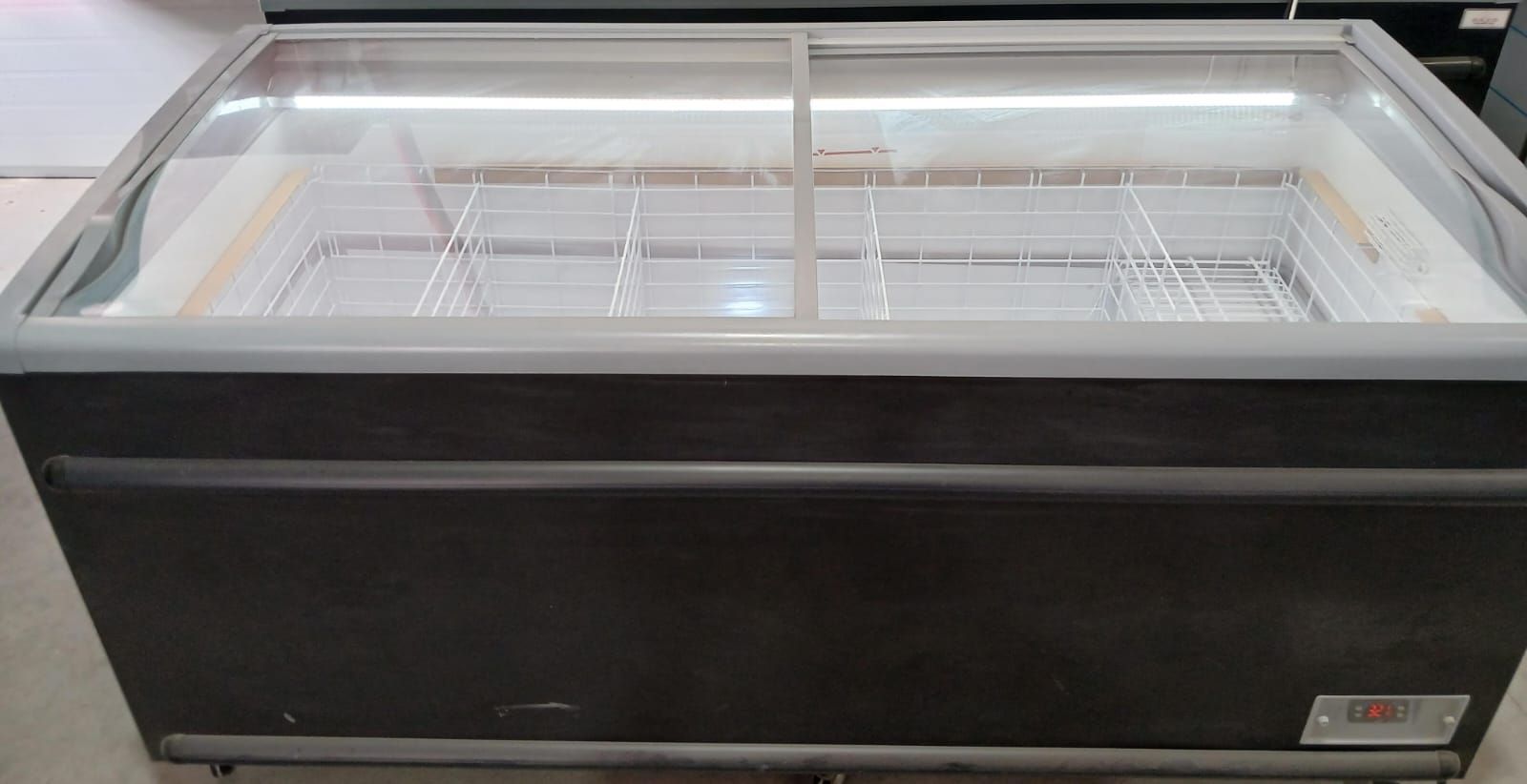 מקפיאים תעשייתיים