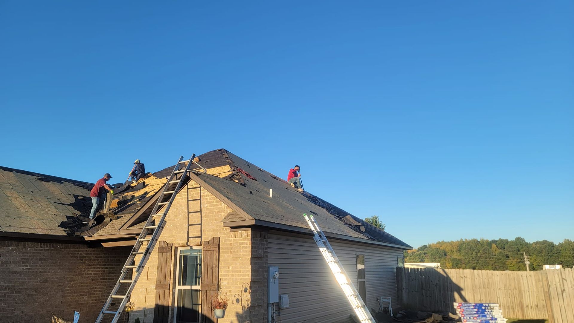 Residential roofing service in Pocahontas & Corning, AR