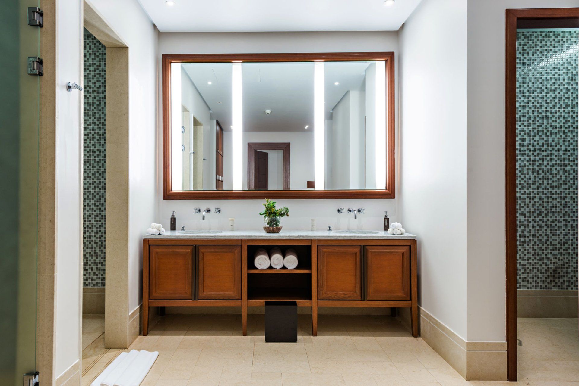 Custom bathroom cabinets and vanities
