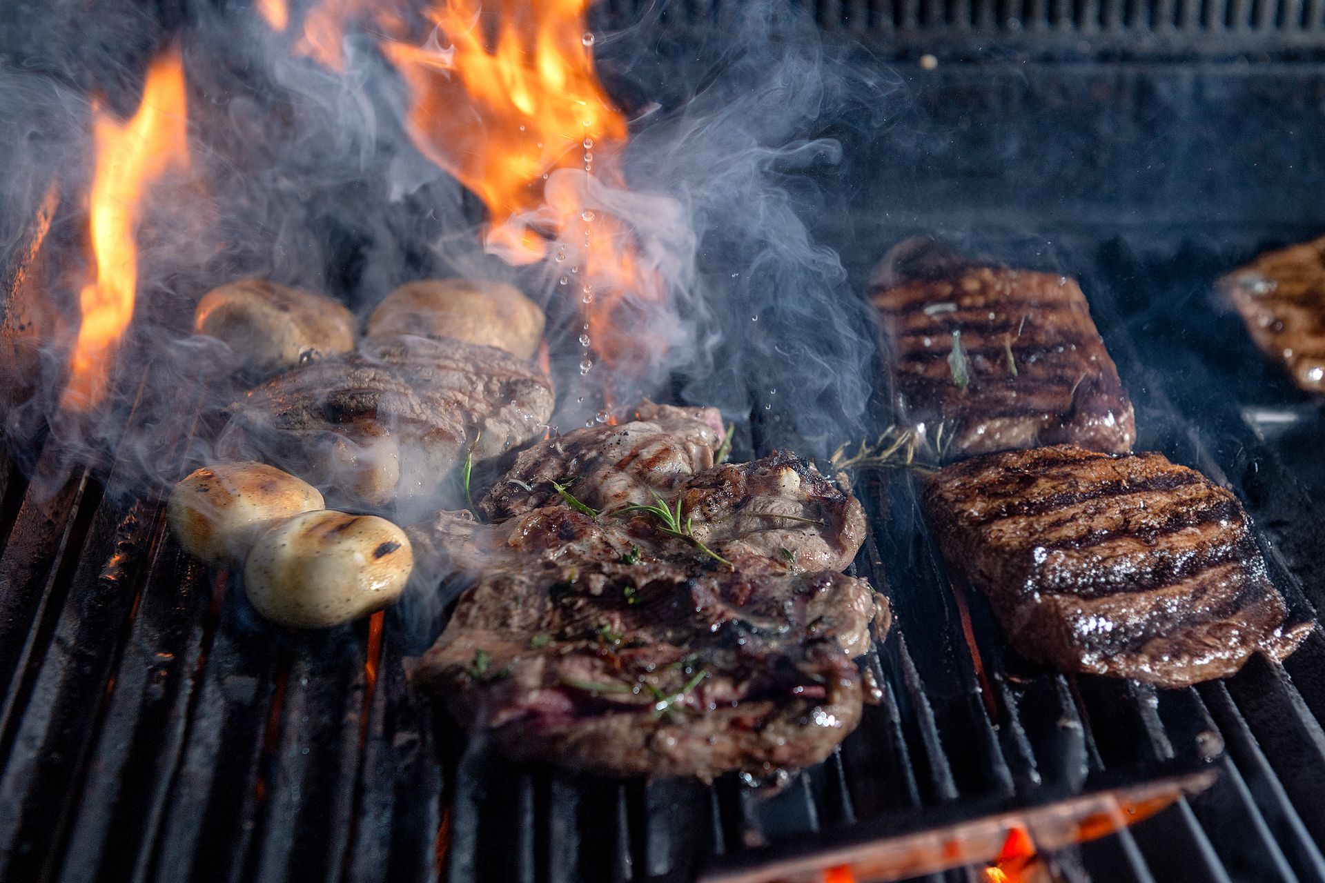 Uzun ve yorucu bir toplantı sonrası barbekü