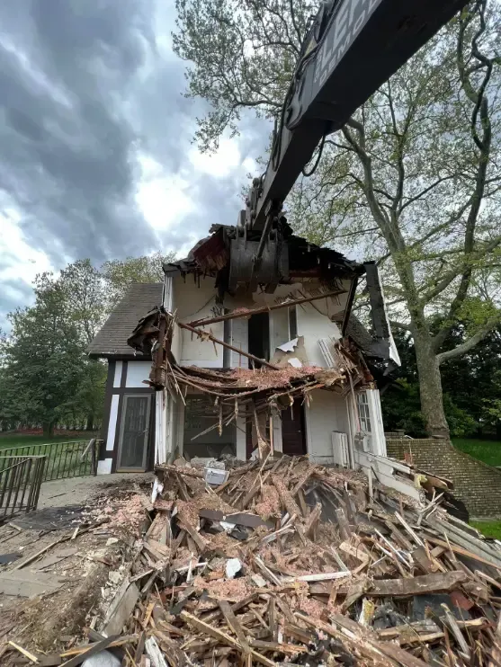 house demolition excavator teardown