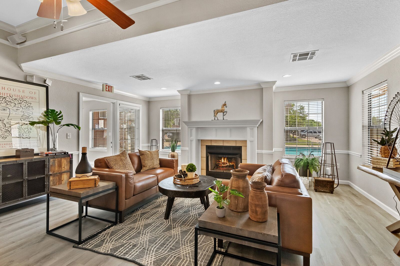 the heights on oak interior