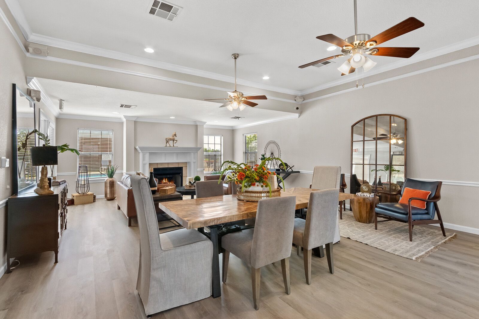 the heights on oak interior