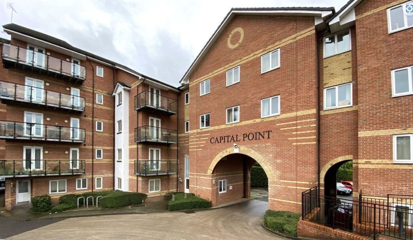 FLAT TO RENT IN READING
