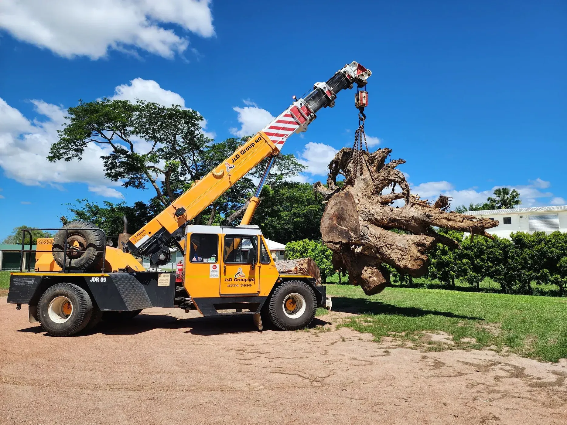 A Crane Lifting — J & D Rigging Pty Ltd In Bohle, QLD