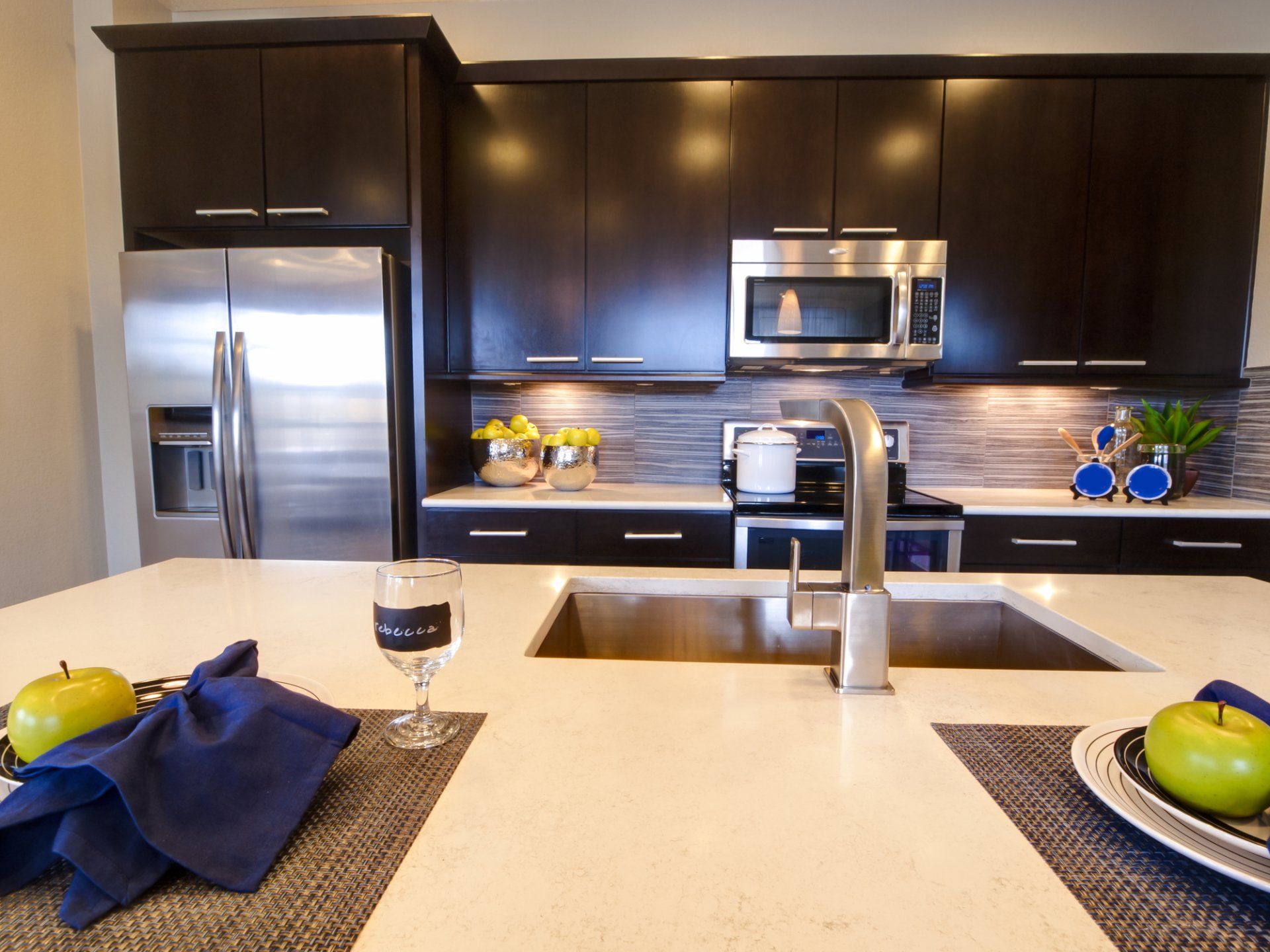 Custom Cabinets in Vista, CA Custom Cabinets in Vista, CA