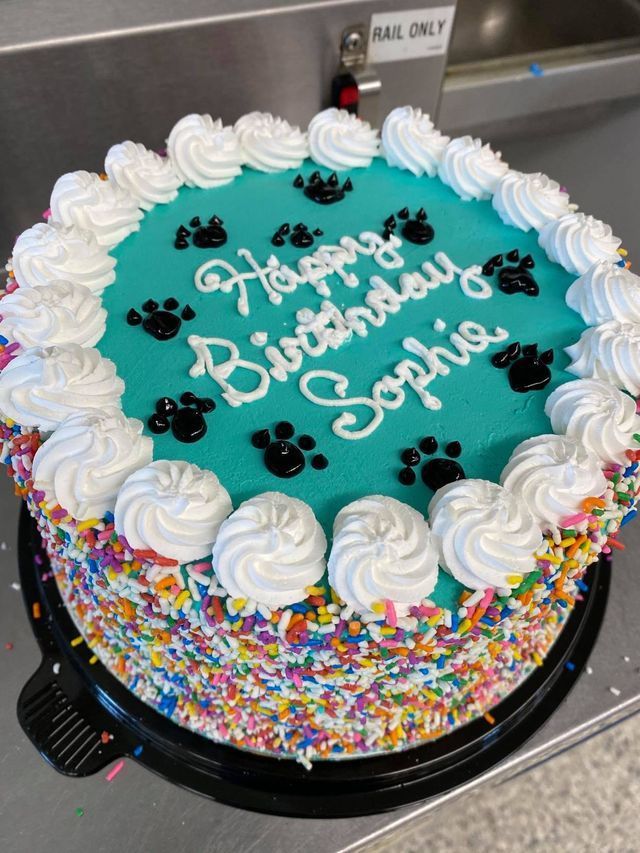 A birthday cake with the name sophie on it