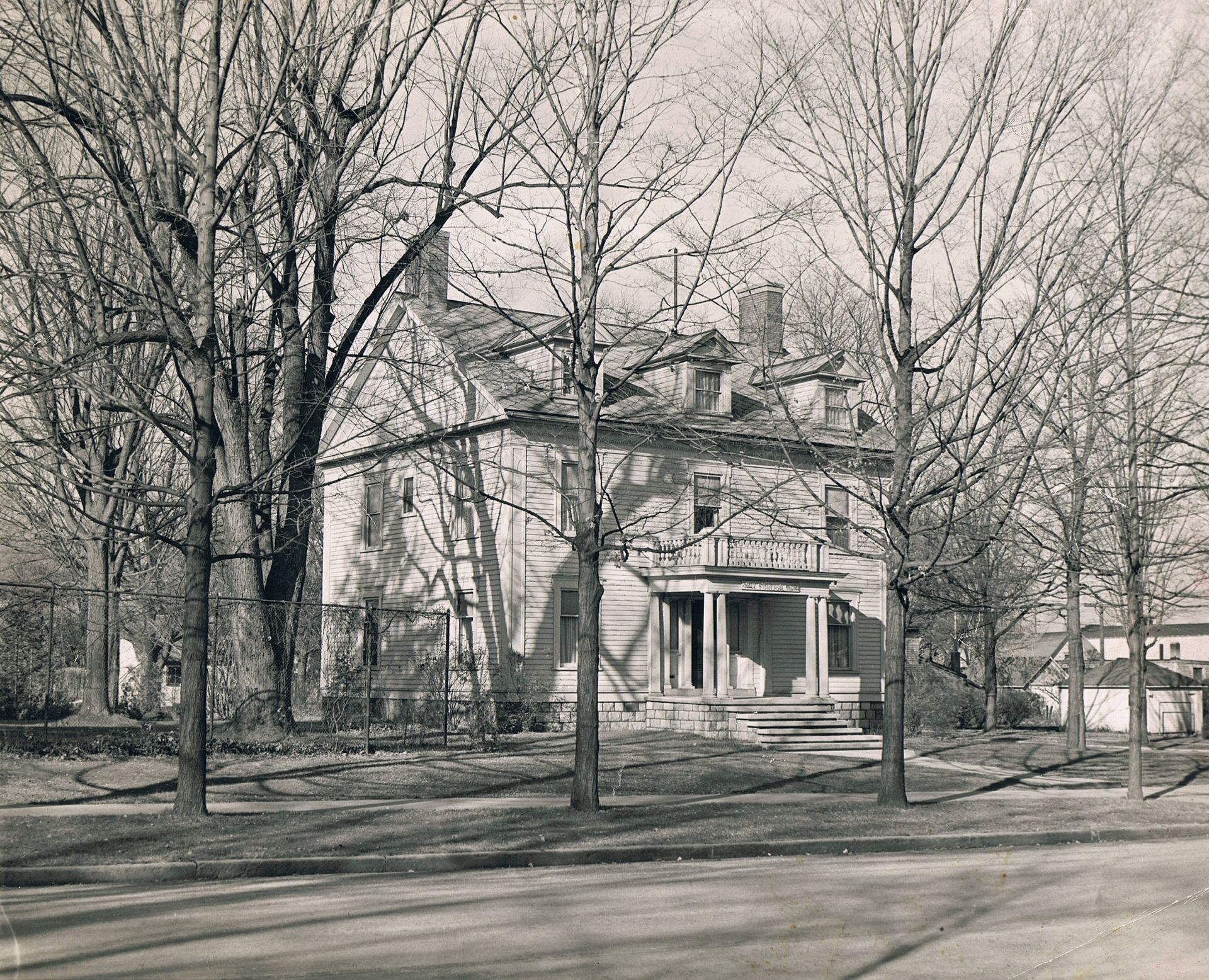 section-image