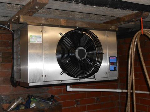 Commercial cellar cooling services