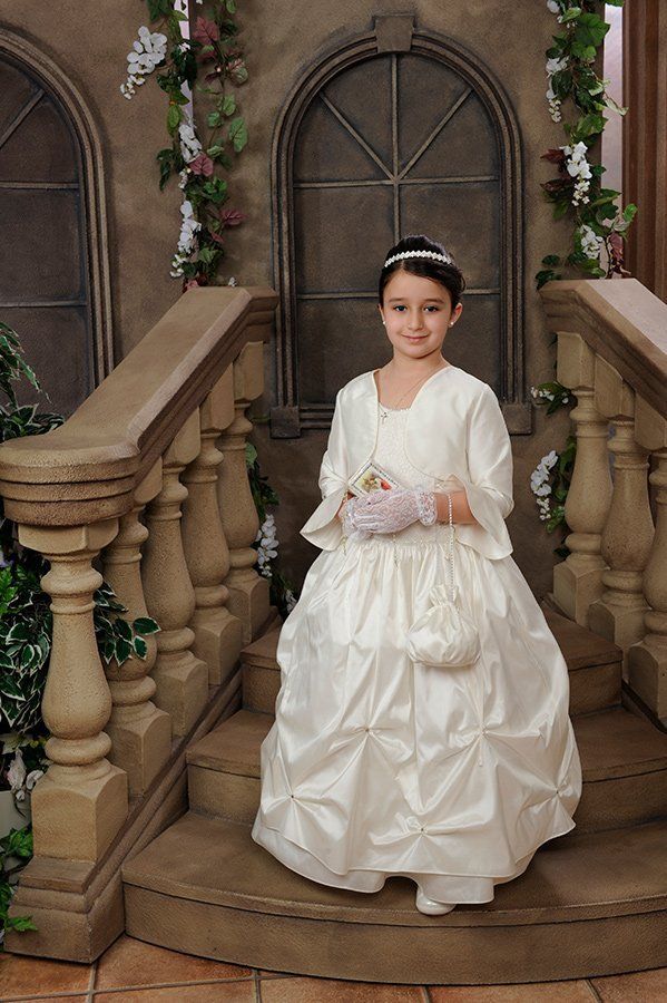 girl at communion