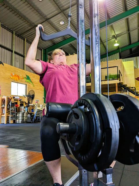 Lisa+Lat+pull+down